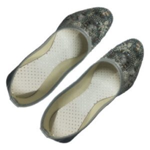 Silver and mirror work juttis / best for traditional look